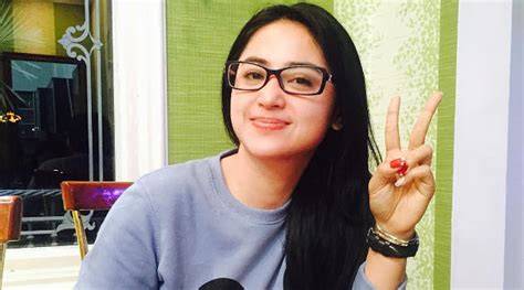 ADEGAN SYUR DEWI PERSIK mati lampu cepat akses global dari bass dangdut Pilihan image 5