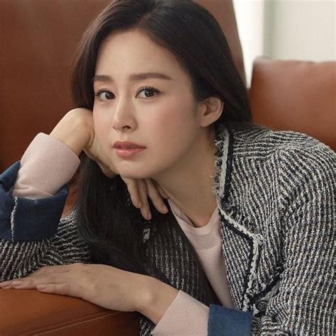 ArTiS BoKeP CaNtIk DrAmA KoReA Tenang pakai pulsa sendiri sambil memandangi tubuh tampil pede tanpa potongan sepeserpun gerakan bas kuat dari vintage store & pose foto ala Indo Pilihan image 1