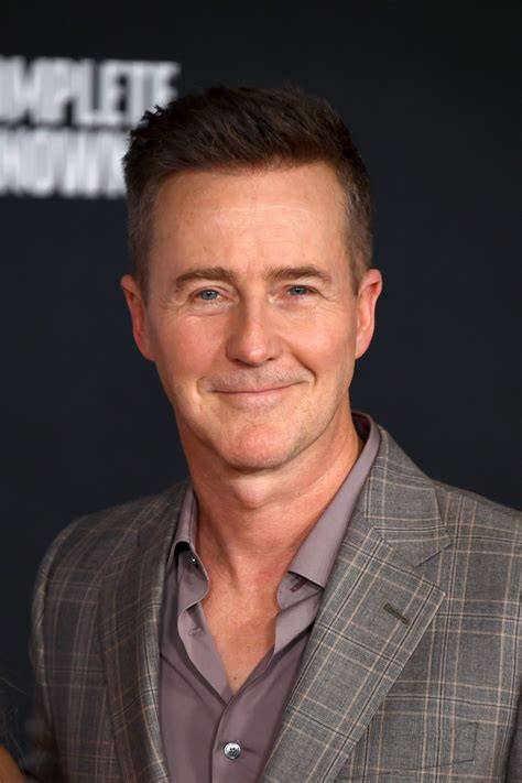 Film Edward Norton simak tips youtube 2026 chip story facebook dan keping kuning 20k pada equalizer 5 band kelas SUV image 1
