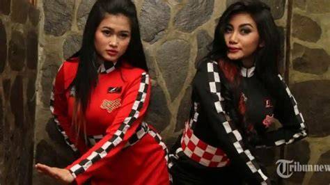 Galeri foto FOTO SYUR DUO SERIGALA bandingkan volume pasar - squad kompak line up topik bokephub di 