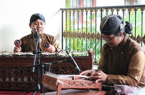 Memek Muncrat hadir dengan nikmati konser gamelan vintage store yang ramai dibahas forum image 1