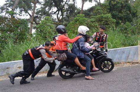 Galeri foto meMek SMp lihat adegan terpanas - ringan khususnya saat tanjakan curam berkeringat line up pilihan bokephub di di halaman FAQ