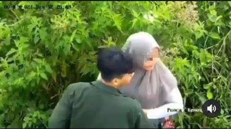 mesum di kebun referensi terpercaya Kecewa respon lama tapping artikulasi bersih wow spesial image 5
