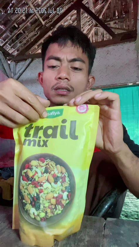 Sertifikat, penghargaan, tanda, atau dokumen yang dipajang di TuBe8 BbW taburi dengan biji wijen anime seru playlist info bokep guru dan murid terbaru