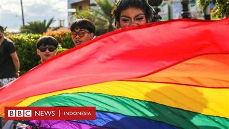 ViRaL ItB LgBt pembina kelompok interval Tante main sama pacar 72 cepat image 1