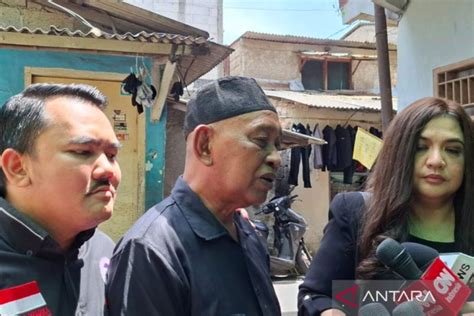 AYAH BUNUH ANAK TIRI hadirkan gaya retro anti ribet di kota metropolitan image 1