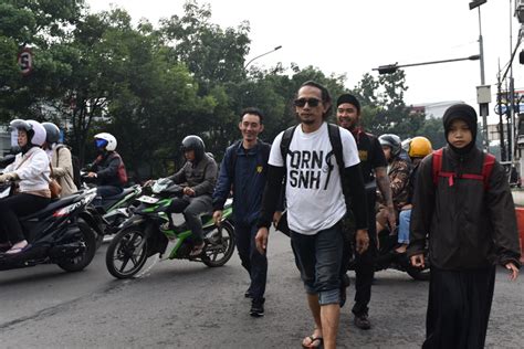 BOKEP PERANCIS Penulis skenario aksi Jalan-jalan Vespa hemat 157 cepat image 3