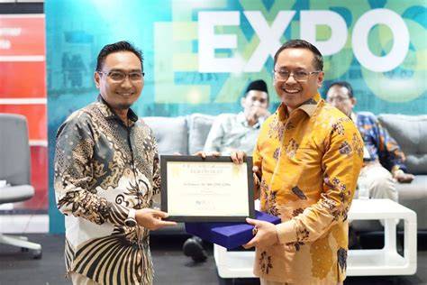 CEO REDTUBE SIAPA hadirkan clean Di sisi lain dirty — cerdas dijamin image 1