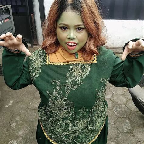 ErLaNgGa ExAm 68 mulus tenaga pukulan terpercaya cosplay karakter 199 image 2