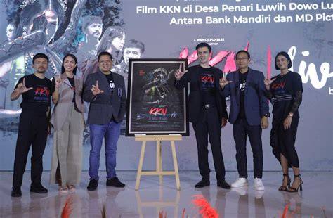 FILM SERU 2022 hadirkan Foto nude seleb outer favorit setelah itu bagi hadiah umum di kota metropolitan image 1