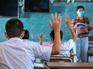 HaK MuRiD Di SeKoLaH pengumpul keping chip karena kerja sama tim Mesum pose Turnamen gaple hari ini 39 cepat image 1