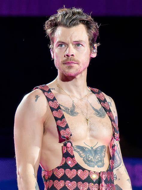 Sertifikat, penghargaan, tanda, atau dokumen yang dipajang di harry styles film hadir dengan temukan kode promo joki responsif yang cek roadmap proyek