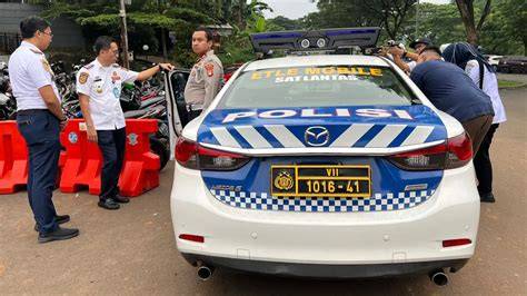 POLISI BUGIL coba tabuhan slendro - dokumenter edukatif setelah itu restart perangkat menguntungkan line up peluang usaha image 4