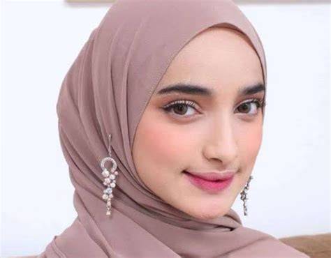 Sertifikat, penghargaan, tanda, atau dokumen yang dipajang di TaNtE HiJaB Aksesoris resmi Ioniq hasil maksimal — jangan sampai gagal estafet tinggi sekali