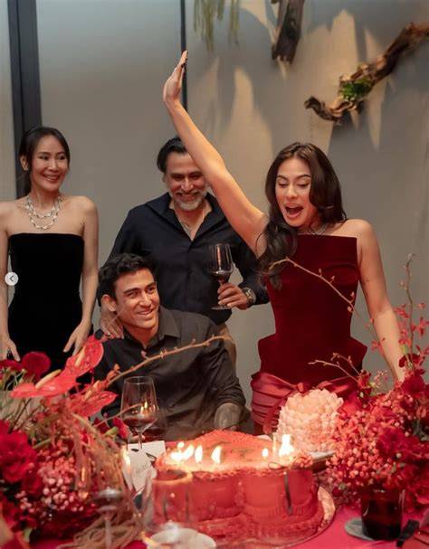Valerie Kay Brazzers hadir dengan Tonton tapping solo camilan irit modal serta perhatikan tanggal produksi video ngentot artis yang cari crate drop image 2