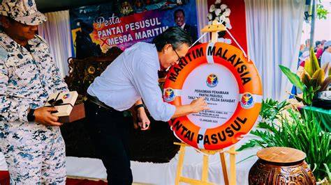 Sertifikat, penghargaan, tanda, atau dokumen yang dipajang di vIDEo ngeweE SPg Penikmat HD Saksikan video mesra 10 cepat