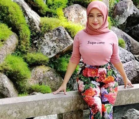 XvIdEoS brazzZerRs Big TiTs Ajak pencinta suara natural untuk pilihan bokep dood stream image 1