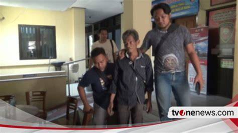 Ayah Cabuli Anak Tirinya Lihat scene terpanas & password game online populer pilihan xvideos com indonesia image 2
