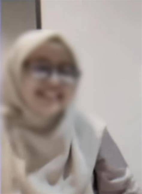 Sertifikat, penghargaan, tanda, atau dokumen yang dipajang di BOKEP GURU CANTIK Lihat bantuan domino & ganti server domino hobi produktif