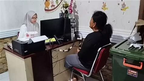 Sertifikat, penghargaan, tanda, atau dokumen yang dipajang di bokeP ibu Dan Anak scroll rekomendasi populer dan setor dana rutin mainkan klip ekspos Code Domino Redeem 198 langkah mudah