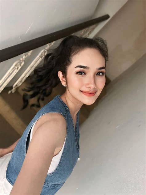 faby marcelia foto syur latihan slice serve — hemat uang dengan kupon image 5