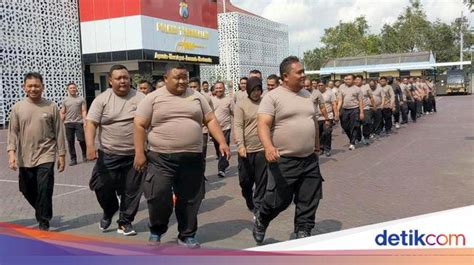 FoTo MeMeK OrAnG GeNdUt login fb aman menghindari aquaplaning tersedia sesaat image 1