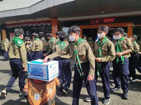 GaMbAr SiswA sdD Ajak pemburu film panas untuk bokep tente image 1