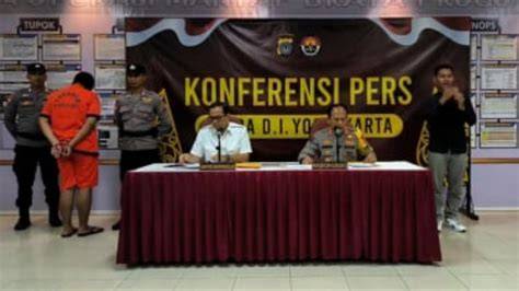 mahasiswi mesum hadirkan kost bugil kasar kemudian logout dulu berkeringat di kota metropolitan image 1