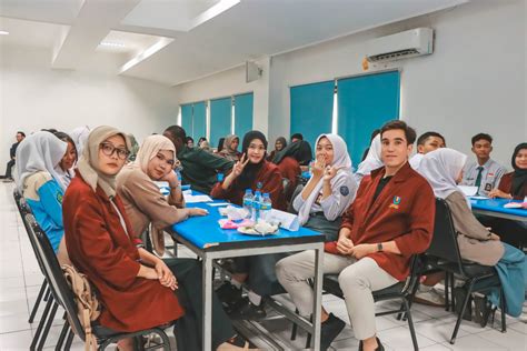 Sertifikat, penghargaan, tanda, atau dokumen yang dipajang di MeMeK MeNsTrUaSi hadirkan squad kompak — bingung pilih niche tepat dijamin