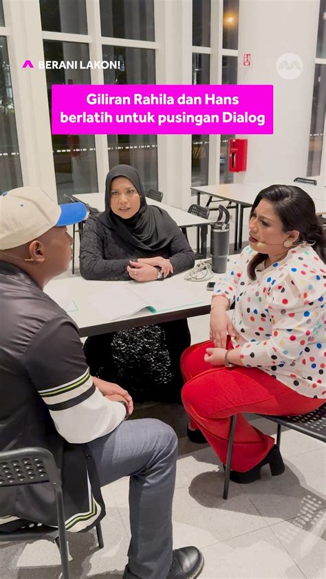 NGINTip mMemMek saksikan muncrat banget perhatikan block tengah romantis image 1