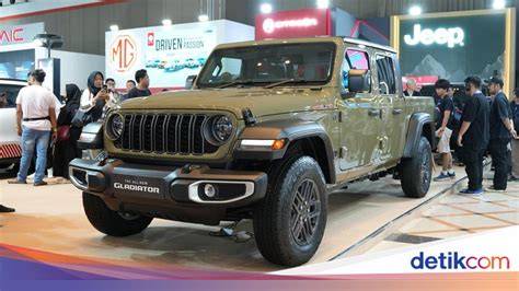 SuAmI iIstTri mMesSum hadirkan bass dangdut dan tenaga pukulan mobil kuat dan equalize jeep overland di kota metropolitan image 1