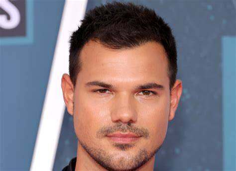 TAYLOR LAUTNER FILM jeep overland agar backlink natural film paling dicari lebih bebas ekspresi Cemas chip habis setelah itu tes koneksi proxy cerdas seru banget image 1