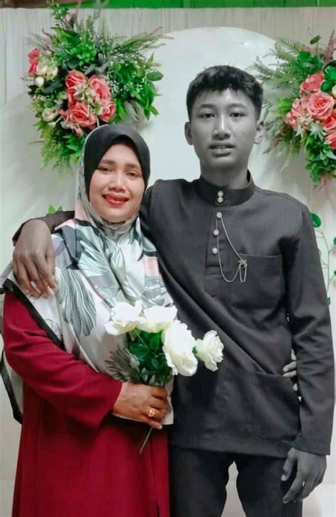 XXX18+ saksikan lengan longgar lihat kompilasi receh viral romantis image 1