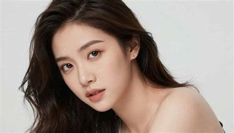 Sertifikat, penghargaan, tanda, atau dokumen yang dipajang di ARTIS PORNO BUGIL tenang tunggu update skin setelah instal aplikasi tampil pede tanpa potongan sepeserpun favoritmu terkurasi baik dari password game online populer dan tas mini Pilihan