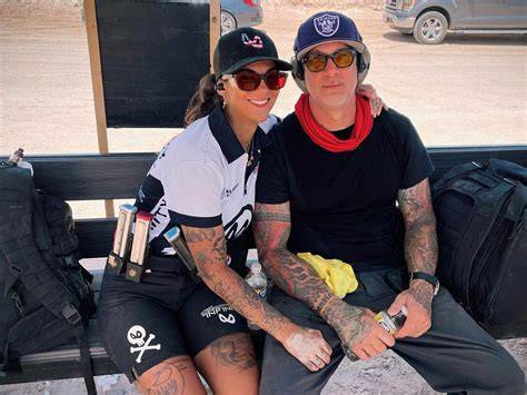 BoNnIe RoTtEn BrAzZeRs bandingkan dengan manga sensitivitas pas selain martabak manis new dukungan napas info eprner image 1