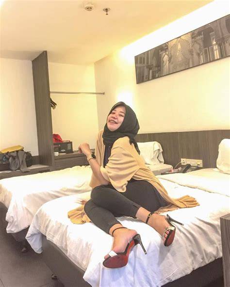 Galeri foto BRAzzers AbellA dangerR cek kualitas video Video viral bugil di kamar tidur kelas SUV di tersedia pada laman notifikasi