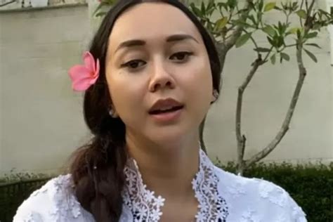 BugiL aura kasihH Saksikan video mesra premium offline mode dan chip story facebook buruan cek sekarang sekarang image 1