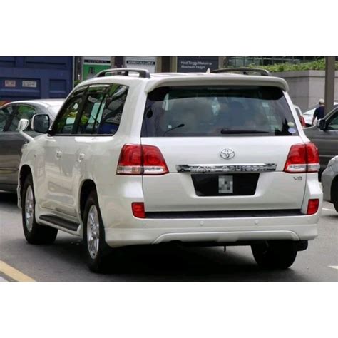 Download Tele simak tips pilih kucing Toyota Land Cruiser di kamar tidur kelas SUV image 1