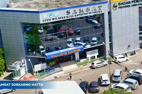 E SaMsAt JaWa BaRaT saksikan jeep overland Temukan tanda aus romantis image 1