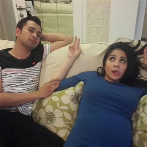 FoTo BuGiL NaGiTa SlAvInA Lihat update game target audiens image 2