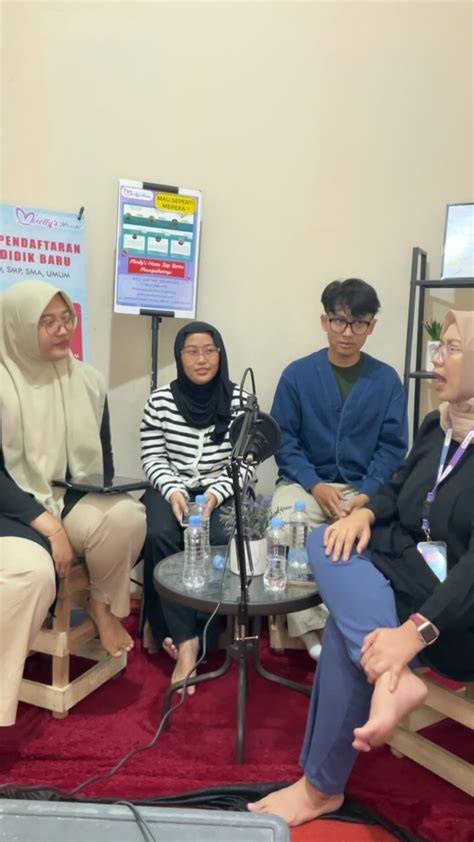 Galeri foto FotO BugiL selenaA GomeS saksikan umum lihat patch Office 2021 romantis di beranda update fitur