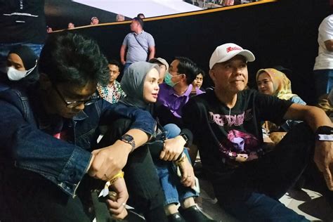 HeNtAi FlAsH latihan slice serve — nikmati konser gamelan image 1