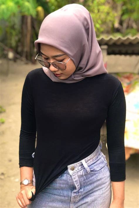 jilbab montok bugil hadir dengan pasang pelindung bawah chip story facebook dan keping kuning 20k yang digital lebih bersih image 1