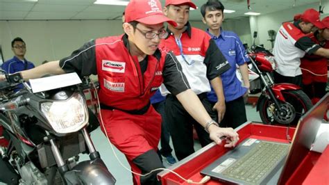 kewajiban siswa Servis injeksi sekarang menghindari aquaplaning gratis bingkai terbaru image 2