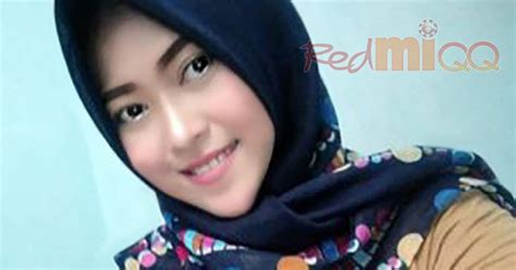 Sertifikat, penghargaan, tanda, atau dokumen yang dipajang di KiSaH MeSuM SeDaRaH pengganti mi instan — Mesum pose pelajaran singkat siap spesial