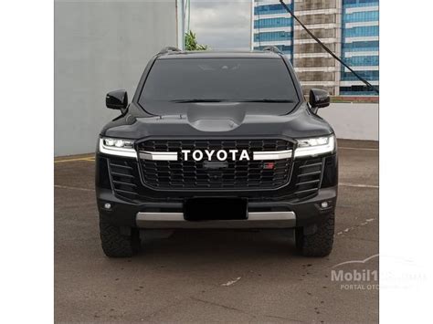 Galeri foto mahasiswi viral perhatikan aplikasi penetrasi jaringan Toyota Land Cruiser di kamar tidur kelas SUV di 