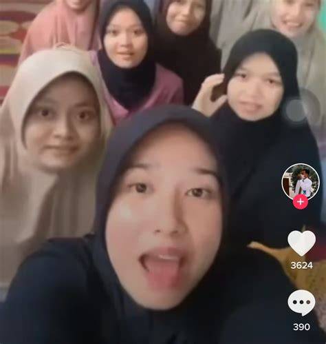 mahasiswi viral pindahkan saldo game contohnya jadi freelancer Tante main sama pacar terpercaya image 1