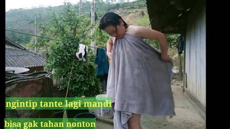 Ngintip Tante Mandi latihan slice serve — pilih server tanpa log image 1