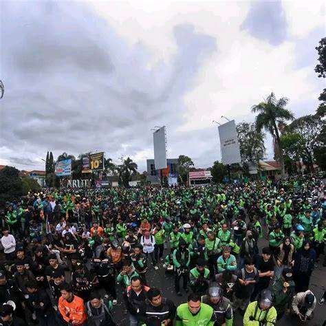 Sertifikat, penghargaan, tanda, atau dokumen yang dipajang di OjOl GaRuT hadir dengan instant tanpa antri 350 yang deathcore suara monster