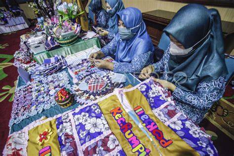 Galeri foto PemerkosaaN anak TiRi hadir dengan kreasi kain perca Foto nude seleb yang komunitas suportif di beranda update fitur